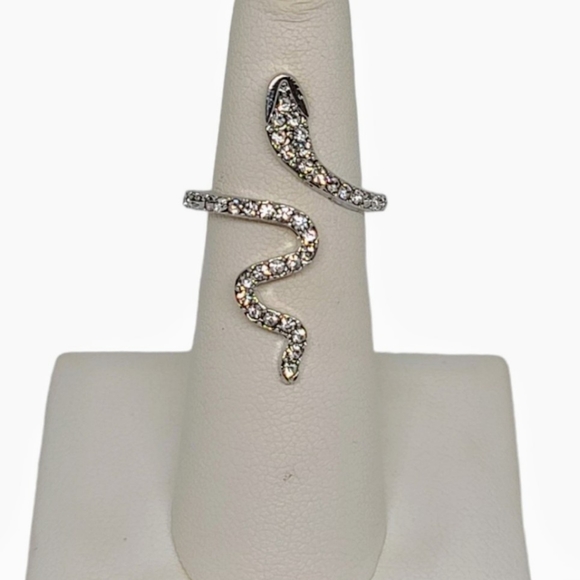NEW Chic Wrap Rhinestone Silver Snake Ring - Picture 6 of 10